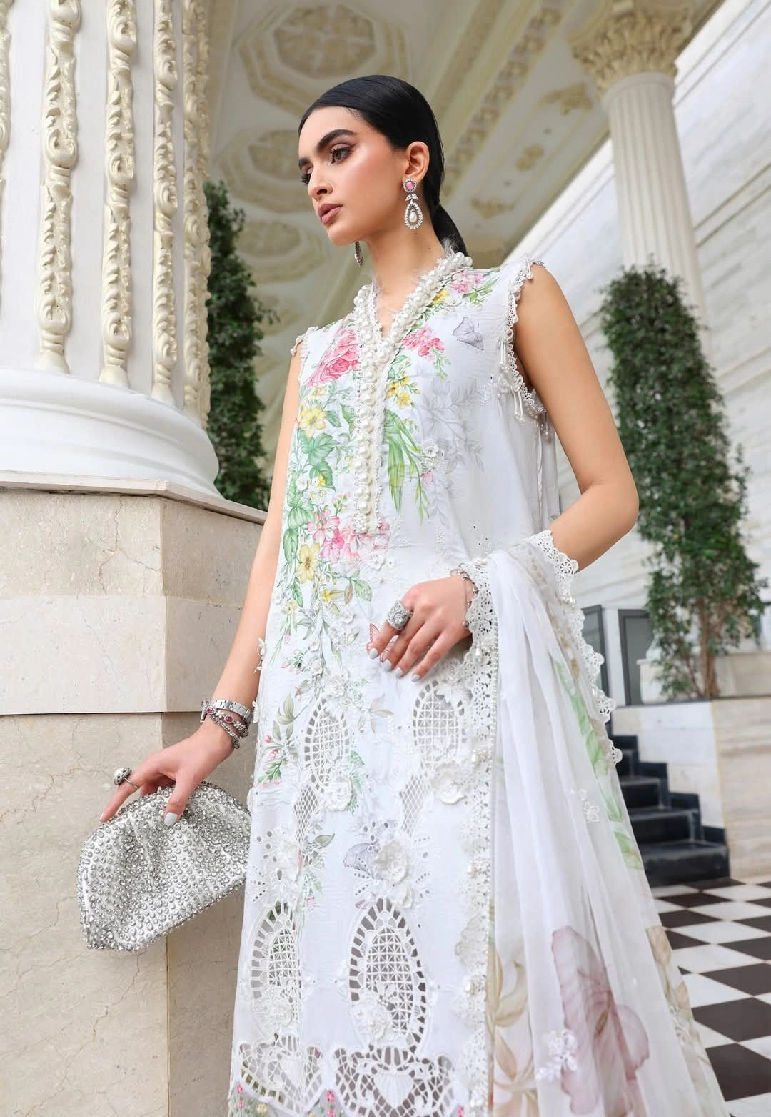 Maria.B Unstitched Lawn Eid-II 26 Catalogue. PDF_12