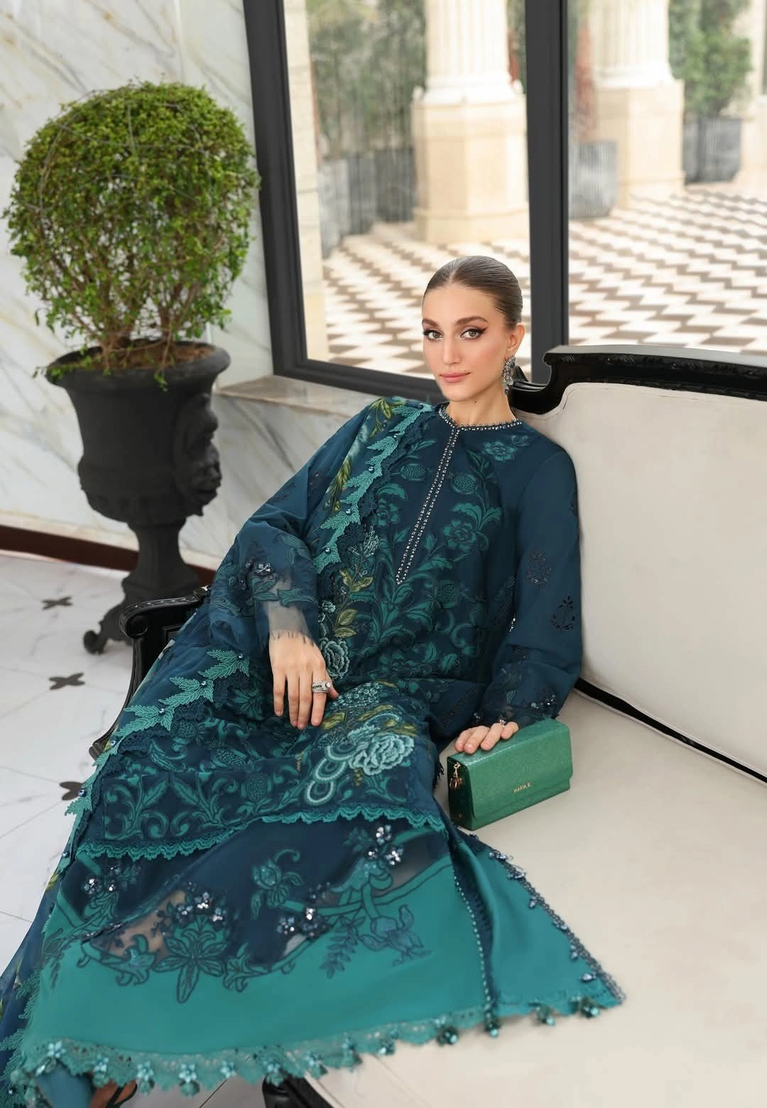 Maria.B Unstitched Lawn Eid-II 26 Catalogue. PDF_73